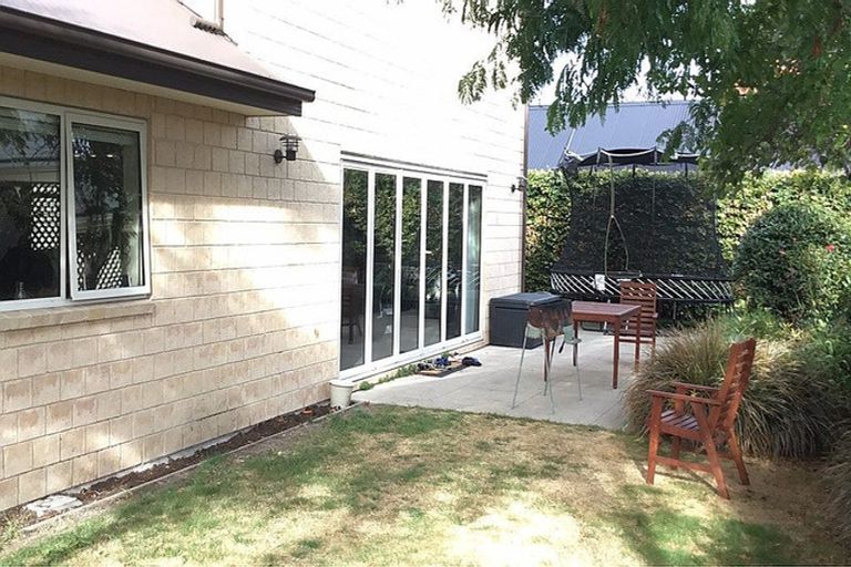 Photo of property in 64 Wairakei Road, Bryndwr, Christchurch, 8052