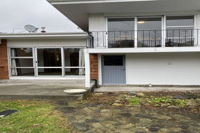 Photo of property in 1/27 Thorrington Road, Cashmere, Christchurch, 8022