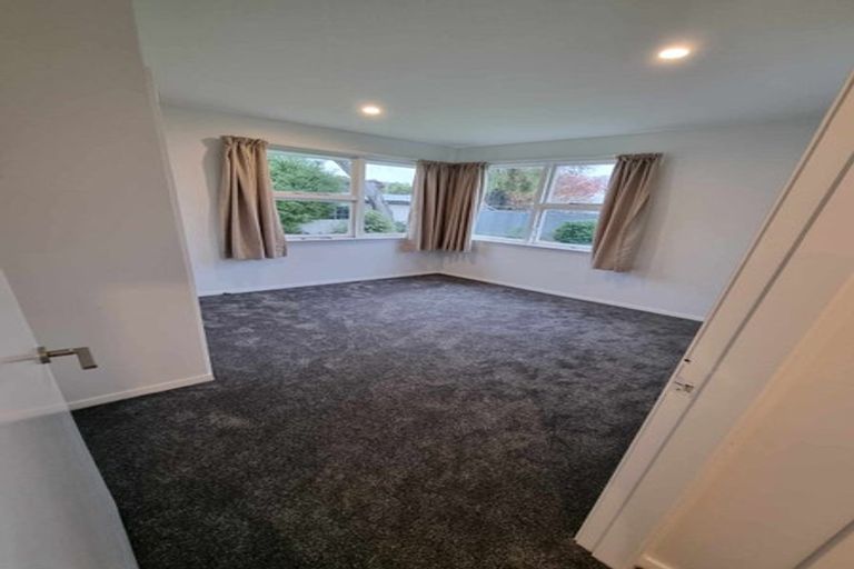 Photo of property in 13 Lucienne Place, Hillsborough, Christchurch, 8022