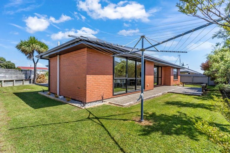 Photo of property in 32 Welsh Road, Winton, 9720