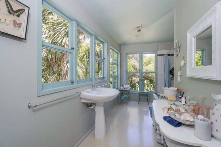 Photo of property in 206 Colville Road, Coromandel, 3584