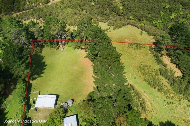 Photo of property in 303 Kahuterawa Road, Linton, Palmerston North, 4472