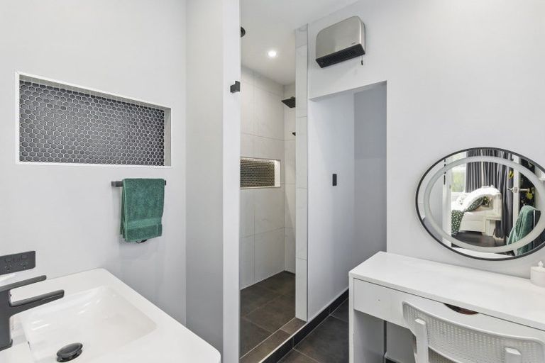 Photo of property in 2 Weld Street, Levin, 5510