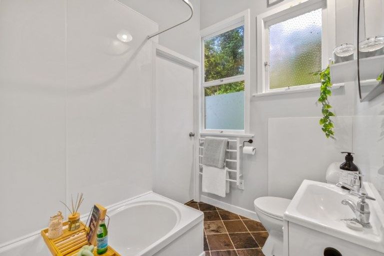 Photo of property in 256a Western Hills Drive, Avenues, Whangarei, 0110