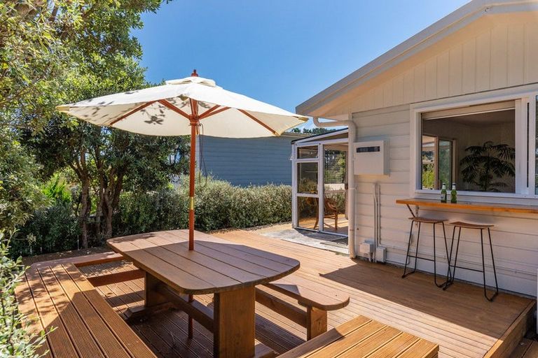 Photo of property in 5 Kokako Road, Otaihanga, Paraparaumu, 5036