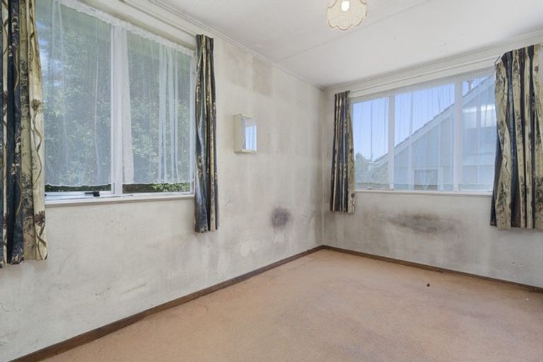 Photo of property in 61 Cook Street, Marfell, New Plymouth, 4310