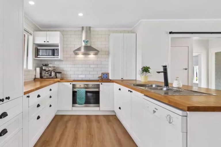 Photo of property in 10 Keeney Court, Papakura, 2110