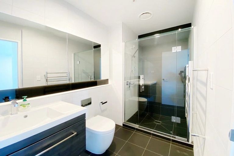 Photo of property in 405/19 Rawene Road, Birkenhead, Auckland, 0626