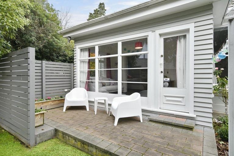 Photo of property in 11 Locarno Street, Opawa, Christchurch, 8023