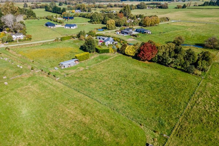 Photo of property in 68 Iverach Road, Temuka, 7985