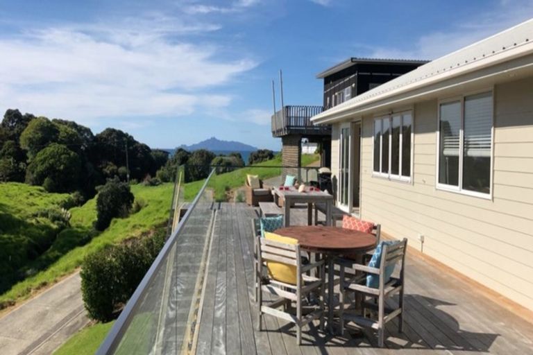 Photo of property in 20 Taranga Road, Langs Beach, Waipu, 0582
