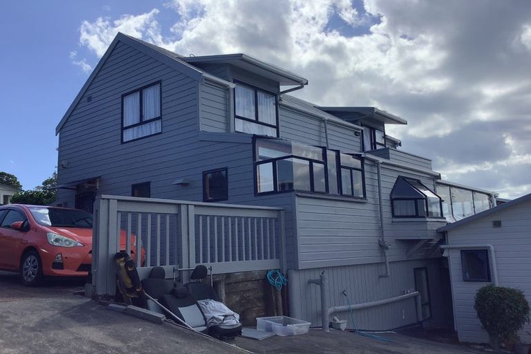Photo of property in 2/92 Verran Road, Birkdale, Auckland, 0626
