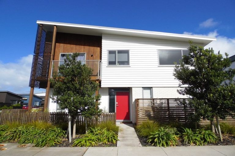 Photo of property in 32 Chaffinch Road, Hobsonville, Auckland, 0616
