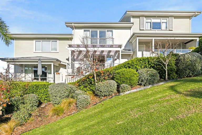 Photo of property in 56 Panorama Heights, Orewa, 0931