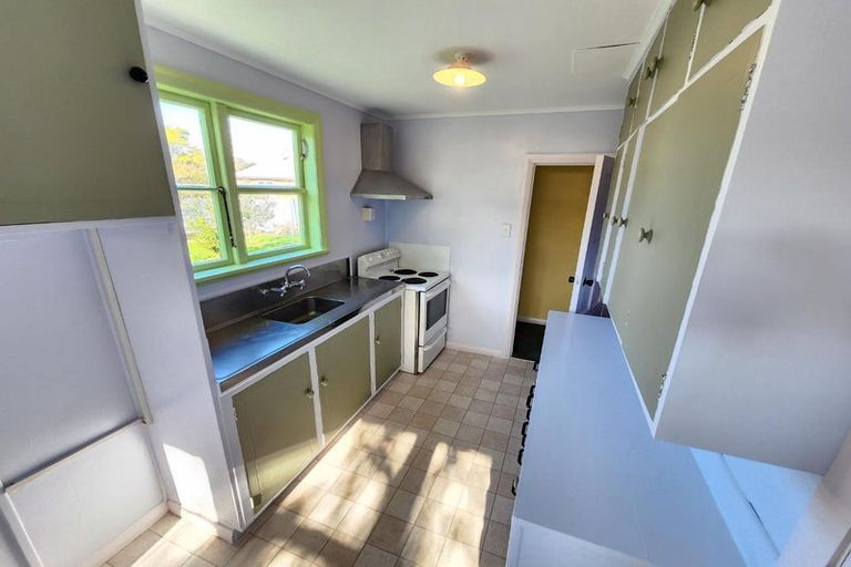 Photo of property in 2 Townshend Place, West End, Palmerston North, 4412