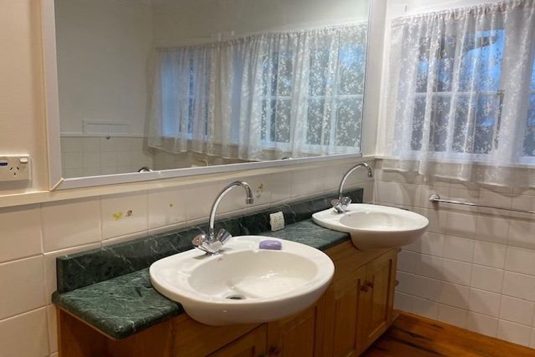 Photo of property in 145 Spur Road, Stillwater, Silverdale, 0993