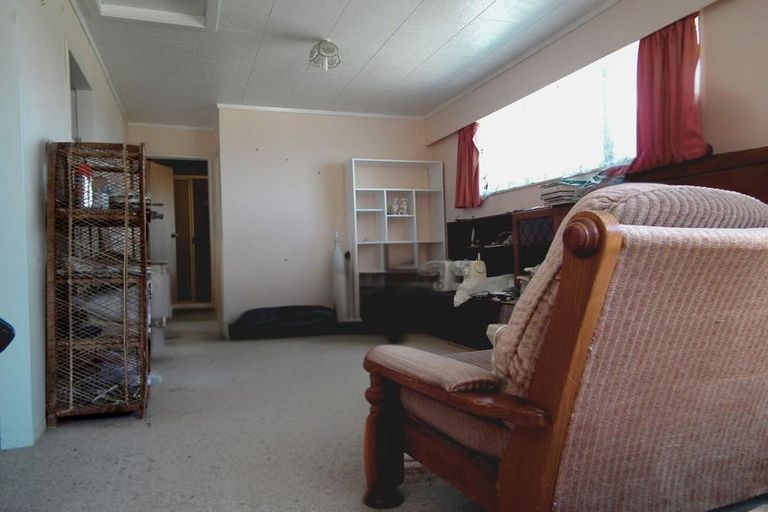 Photo of property in 112 Pope Street, Camborne, Porirua, 5026