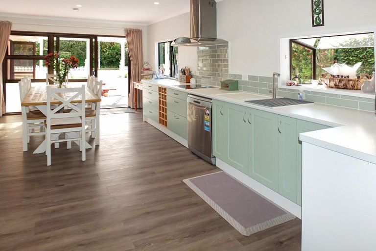 Photo of property in 22 Shortt Street, Foxton Beach, Foxton, 4815