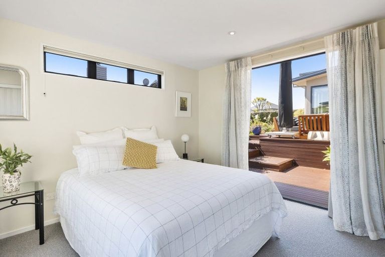 Photo of property in 25 Highgrove, Saint Clair, Dunedin, 9012