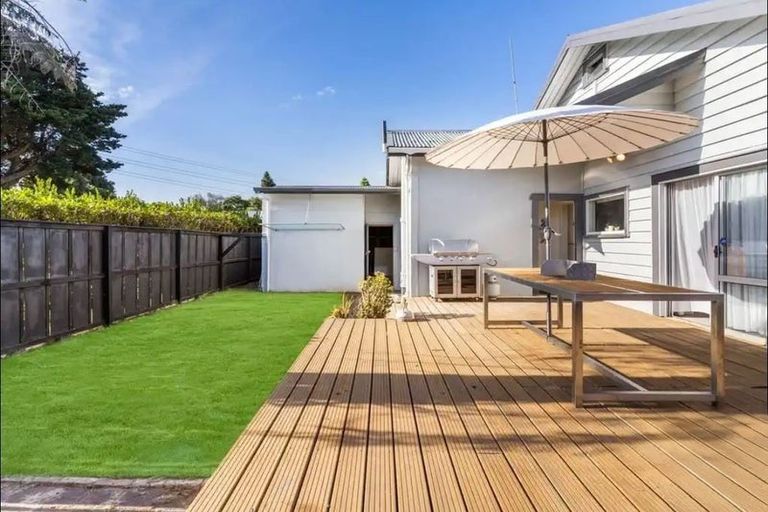 Photo of property in 35 Takanini School Road, Takanini, 2112