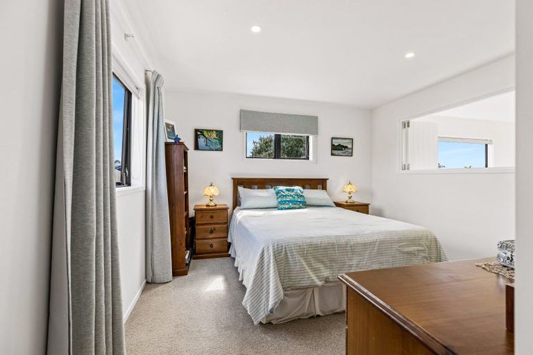 Photo of property in 15 Citrus Place, Mangawhai, 0505