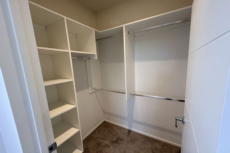 Photo of property in 1 Howden Lane, Golflands, Auckland, 2013