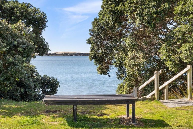 Photo of property in 15 Citrus Place, Mangawhai, 0505