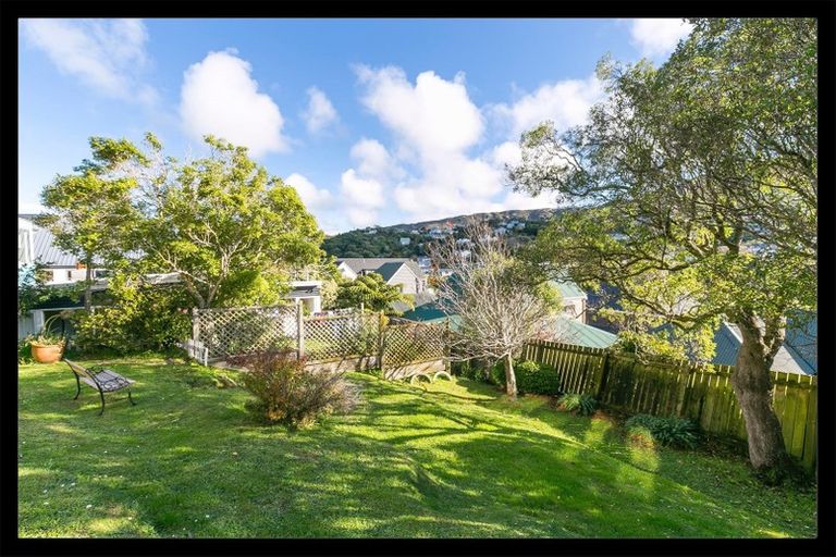 Photo of property in 2/27 Abbott Street, Ngaio, Wellington, 6035