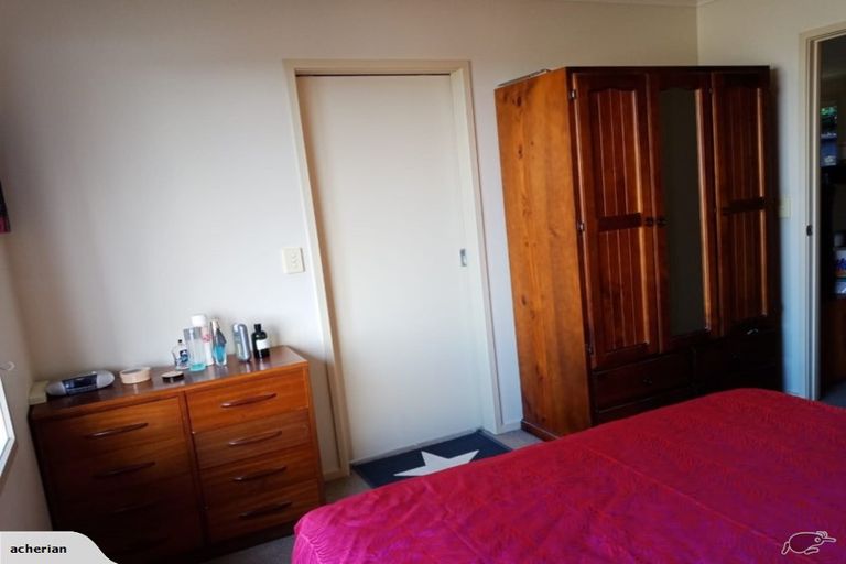 Photo of property in 143a Royal Road, Massey, Auckland, 0614