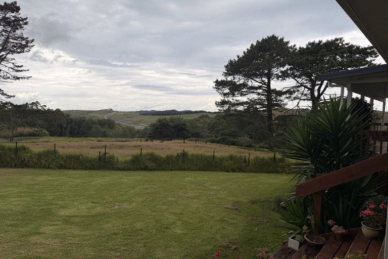 Photo of property in 18 Top Road, Dairy Flat, Albany, 0792