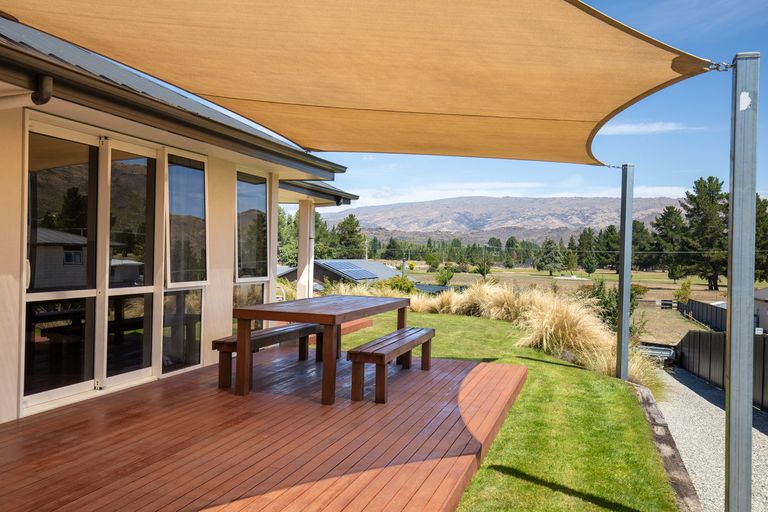 Photo of property in 15 Houlahan Street, Clyde, 9330