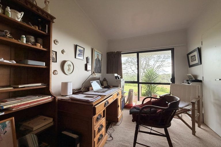 Photo of property in 18 Top Road, Dairy Flat, Albany, 0792