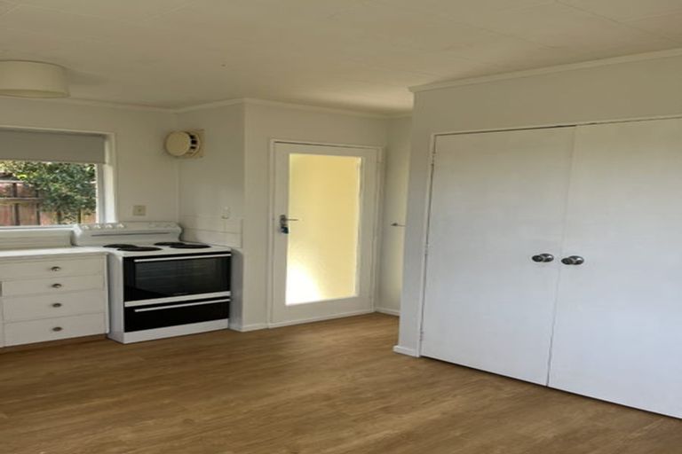 Photo of property in 27a Rimu Street, Waikanae, 5036