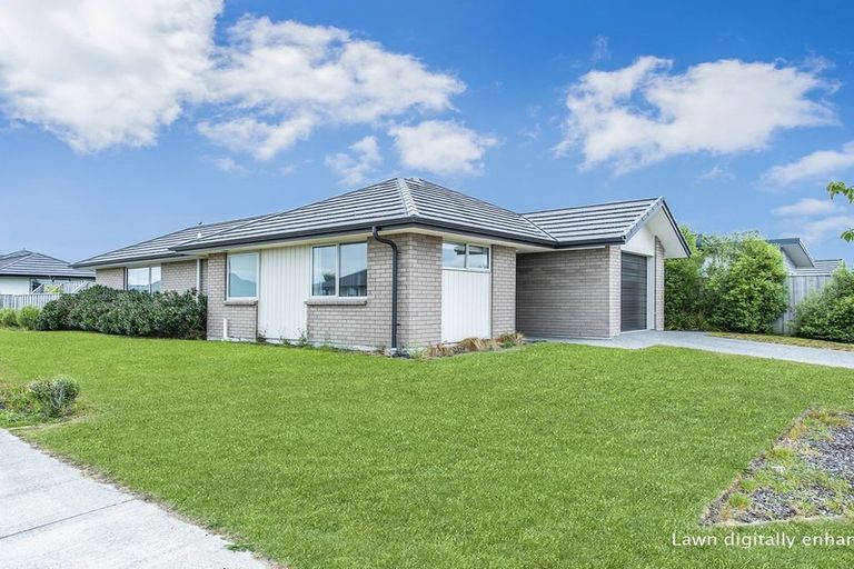 Photo of property in 17 Pakohe Street, Pegasus, 7612