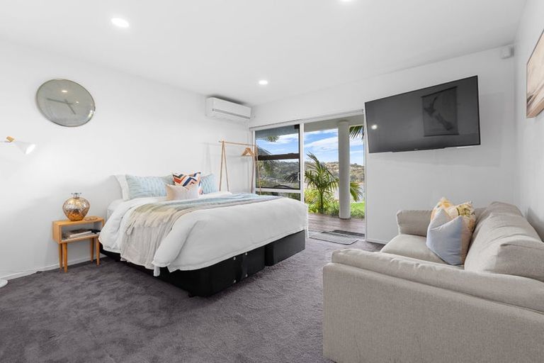 Photo of property in 95 Tiri Road, Tindalls Beach, Whangaparaoa, 0930