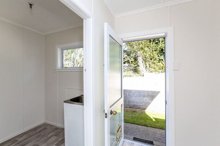 Photo of property in 41 Waimea Street, Westown, New Plymouth, 4310