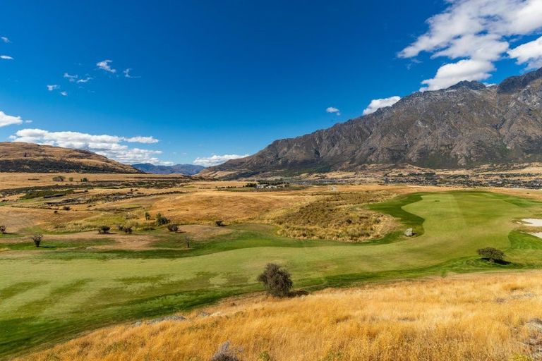 Photo of property in 3 Water Race Lane, Jacks Point, Queenstown, 9371