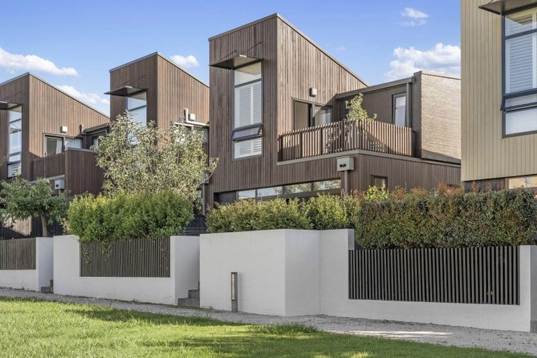 Photo of property in 20 Hastings Street, Hobsonville, Auckland, 0616