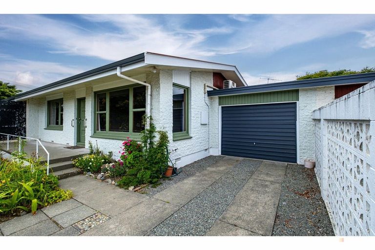 Photo of property in 2/4 Mckenzie Street, Geraldine, 7930
