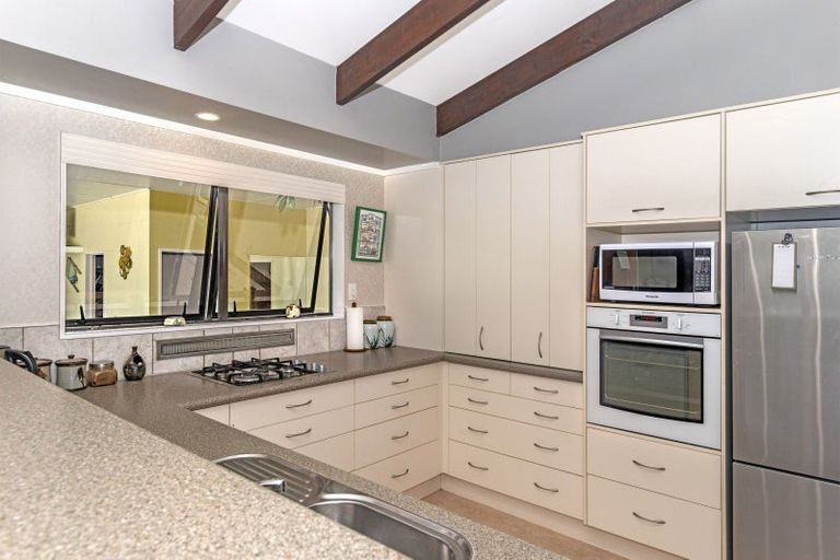 Photo of property in 95 Ymca Road, Mahia, 4198