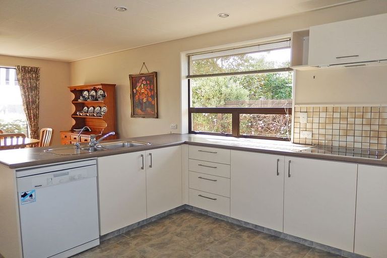 Photo of property in 28 Redcastle Road, Oamaru North, Oamaru, 9400