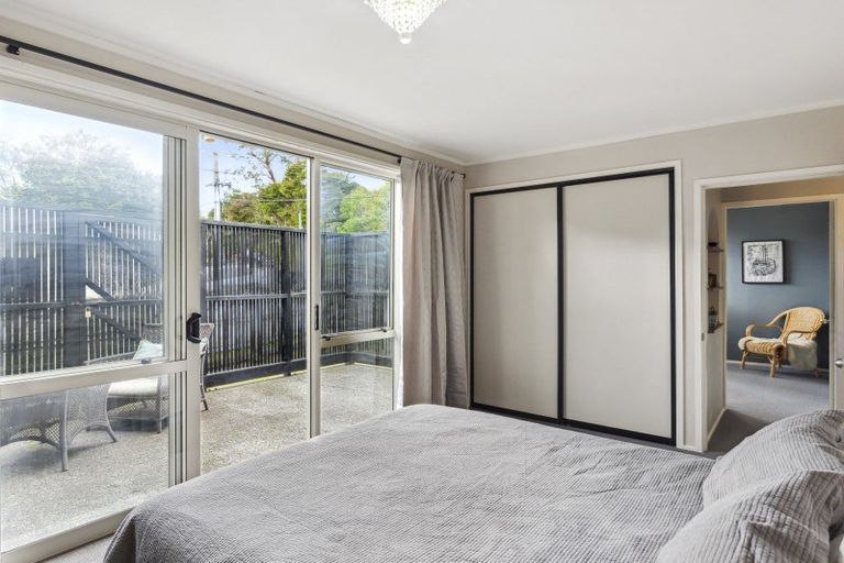 Photo of property in 43 Leinster Avenue, Raumati South, Paraparaumu, 5032