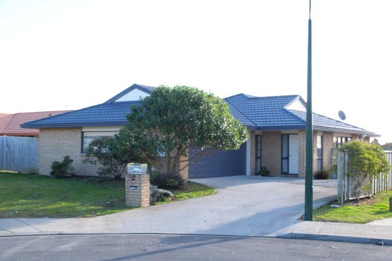 Photo of property in 10 Parkstone Place, Favona, Auckland, 2024