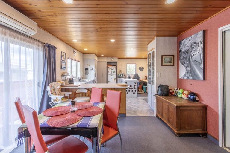 Photo of property in 11b Holyrood Terrace, Waipukurau, 4200