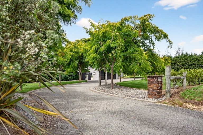 Photo of property in 9 Campbell Drive, Martinborough, 5711