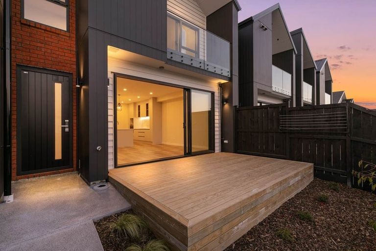 Photo of property in 93a Argent Lane, Wainui, 0932