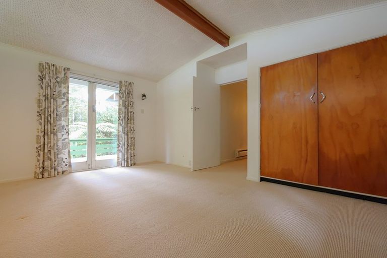 Photo of property in 202 Konini Road, Titirangi, Auckland, 0604