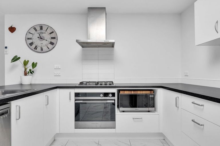 Photo of property in 29 Liberation Road, Papakura, 2110