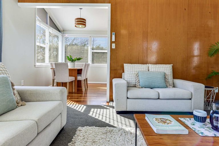 Photo of property in 49 English Street, St Andrews, Hamilton, 3200