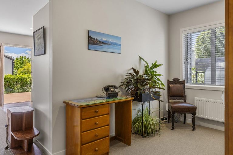 Photo of property in 25 Chateau Crescent, Rangatira Park, Taupo, 3330